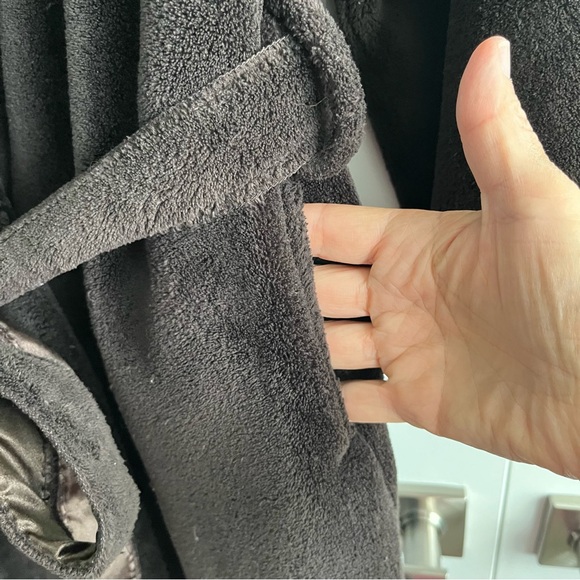 Anne Lewin New York Bathrobe Sz S - Picture 3 of 4